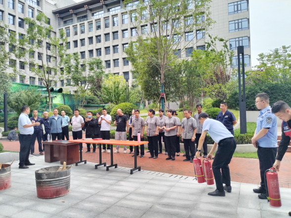 筑牢安全之基，擦亮安全底色